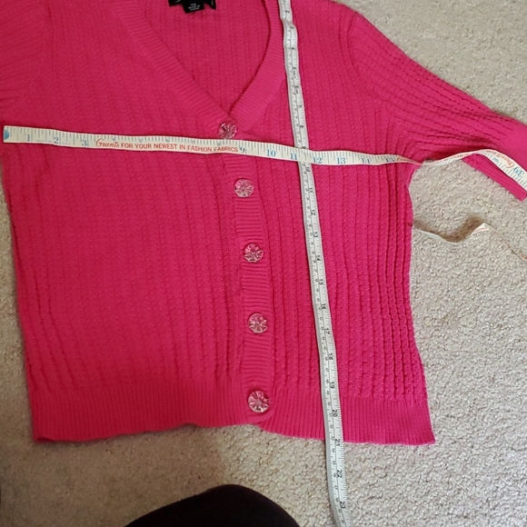 Josephine petite pink SS Size PM Cardigan sweater - Picture 3 of 6